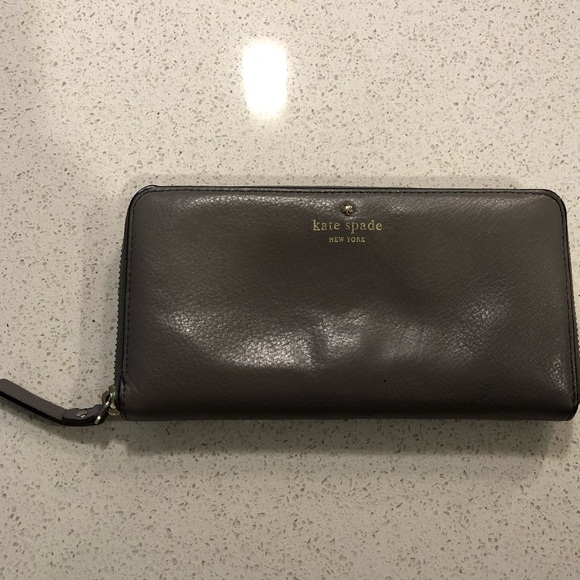 Kate Spade Wallet - Picture 1 of 7